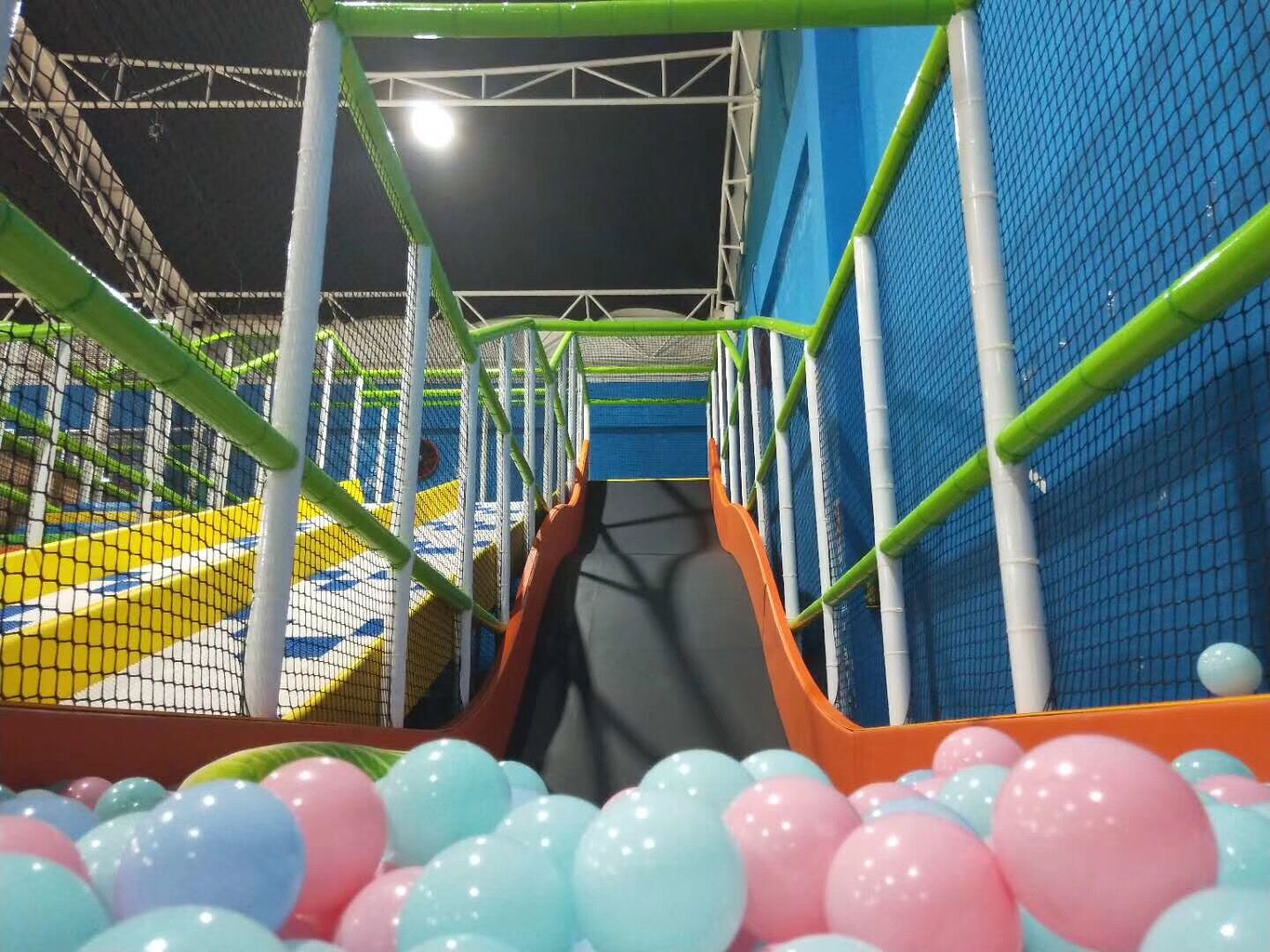 Kids Slide With Ball Pool