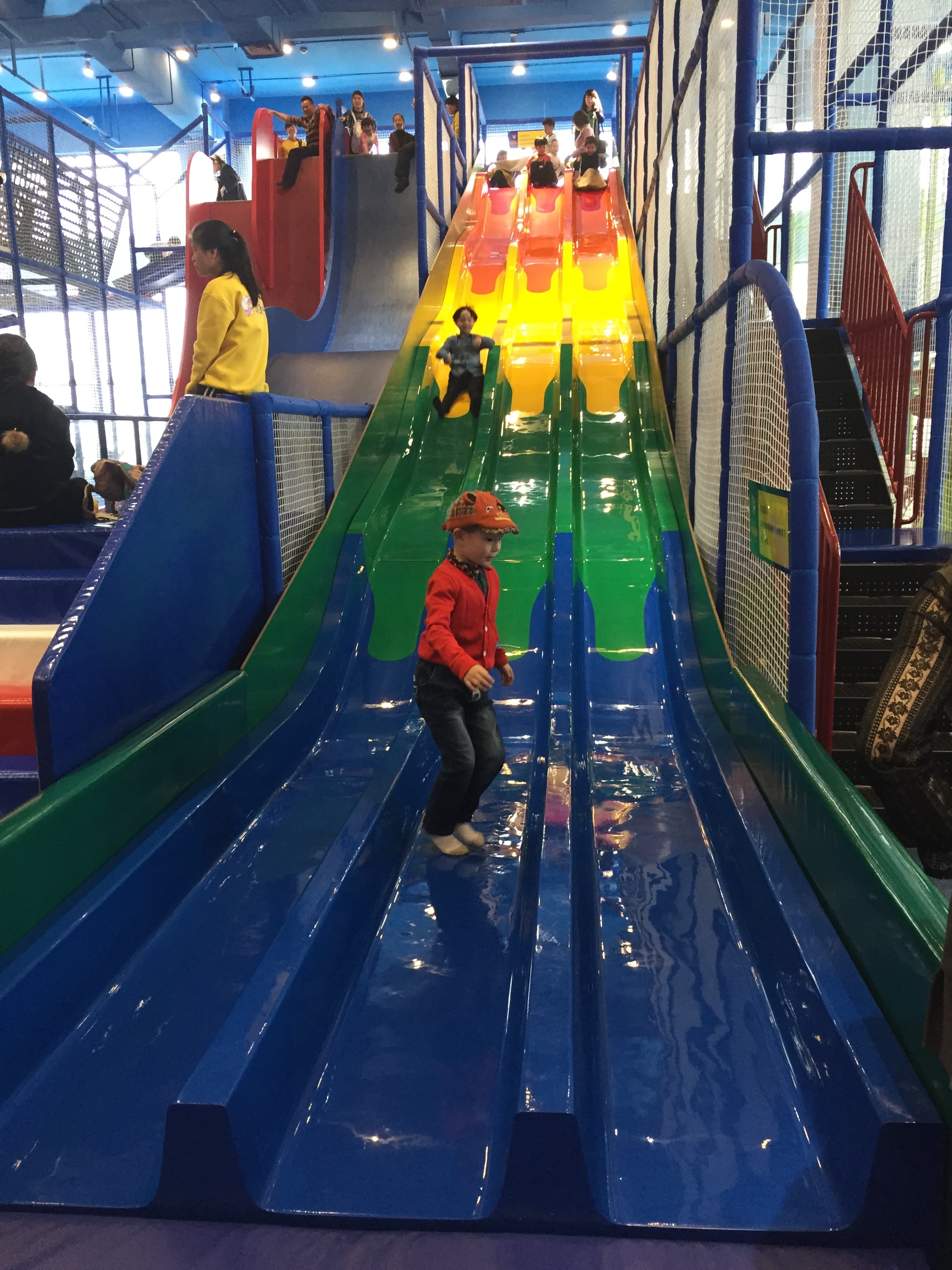mich indoor playground Fibreglass slides