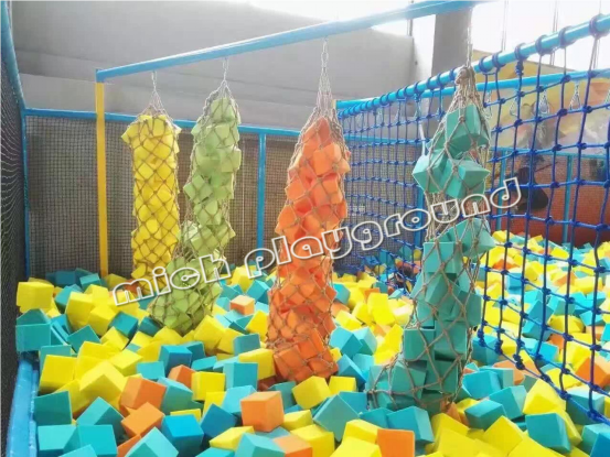 XiaoBengDan TRAMPOLINE Park