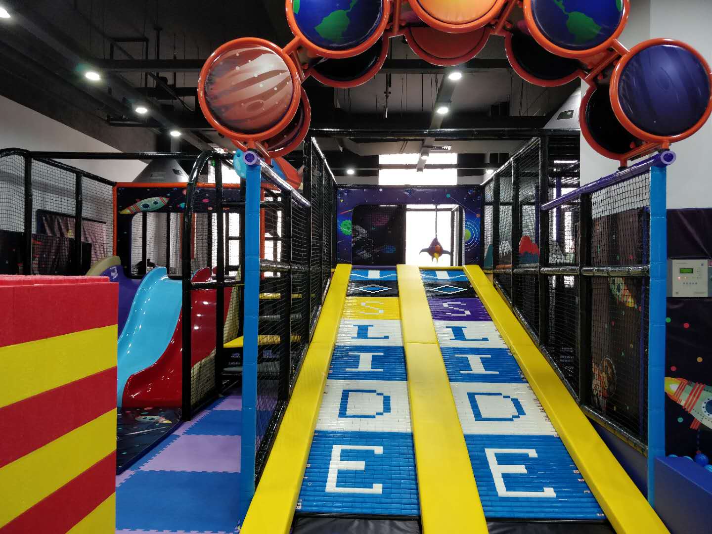 Mich Indoor 4 Lanes Roller Slides Playground 